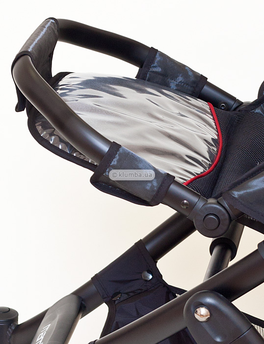 Поднятая подножка коляски ABC Design Mamba 2 в 1