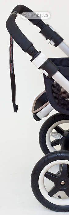 Нижнее положение ручки коляски для двойни Bugaboo Donkie Twin