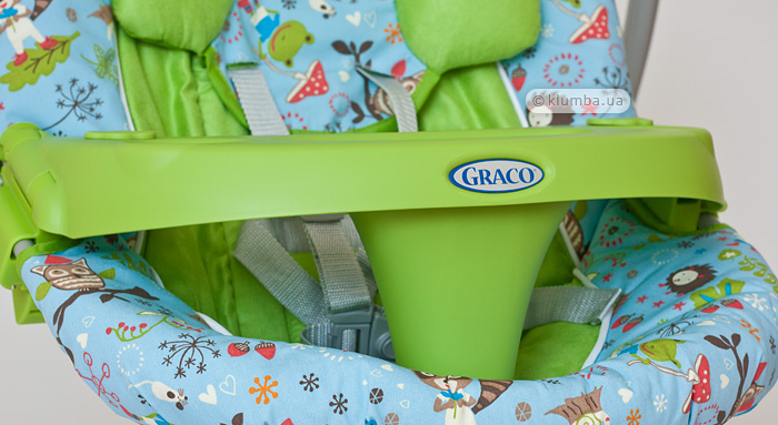 Пластмассовый столик Graco Lovin hug