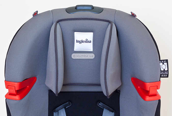 Загнутые вовнутрь боковые вставки подголовника автокресла Inglesina Prime Miglia 