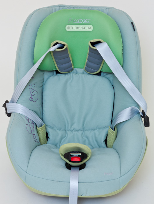 Положение ремней для посадки ребенка в автокресле Maxi-Cosi Pearl с базой FamilyFix